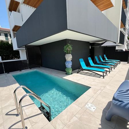 Beach Palace With Small Swimming Pool, Private Beach, Parking Lido di Jesolo Exterior foto