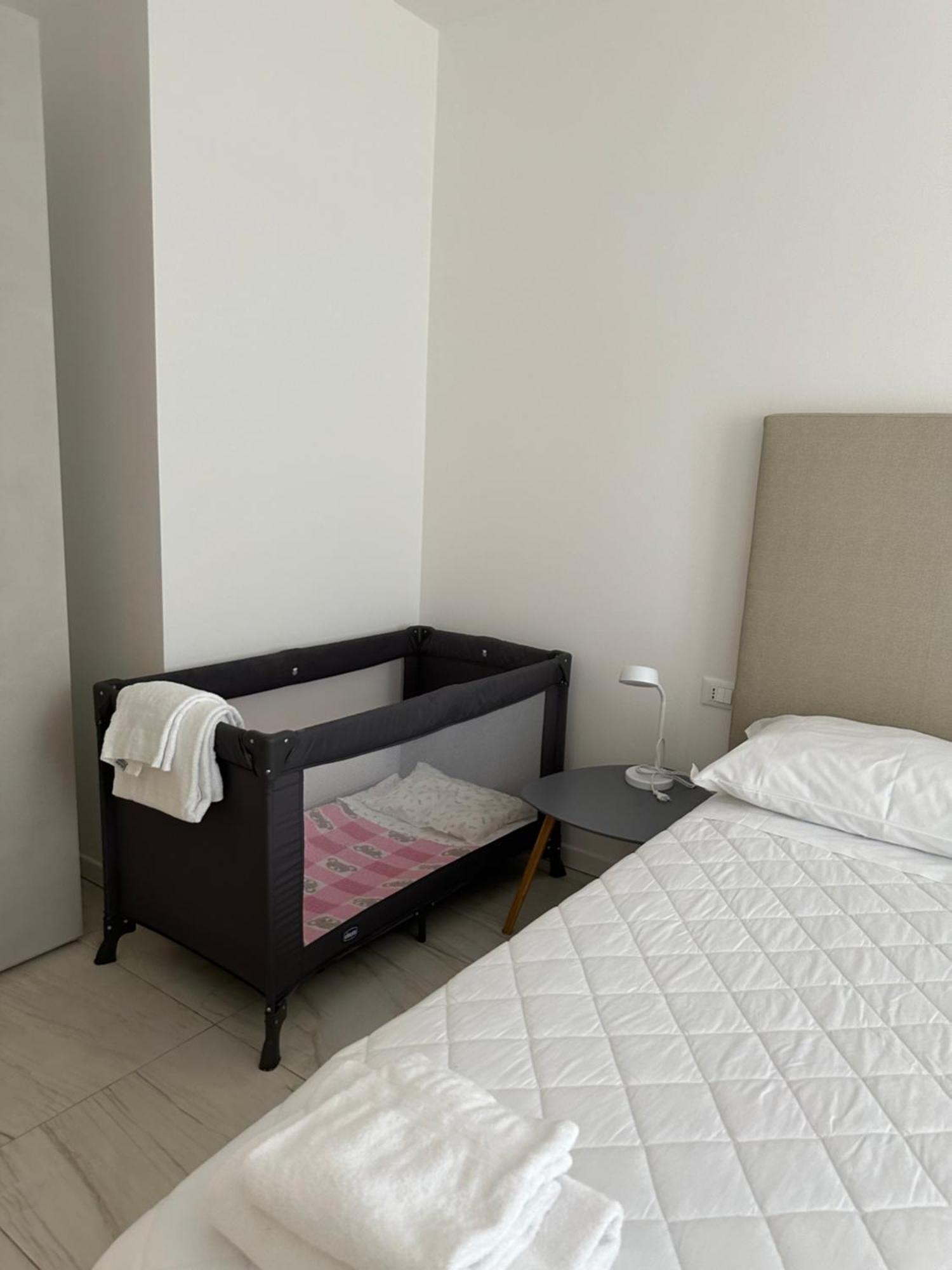 Beach Palace With Small Swimming Pool, Private Beach, Parking Lido di Jesolo Exterior foto
