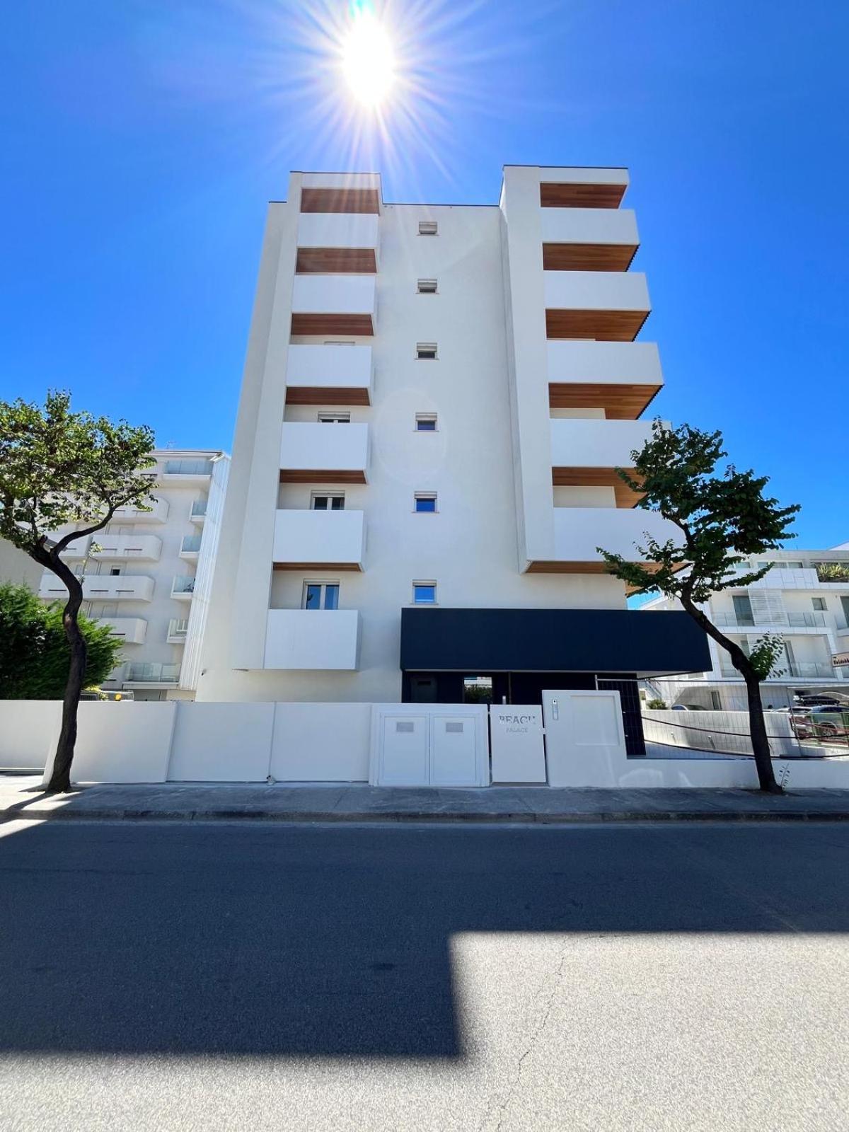 Beach Palace With Small Swimming Pool, Private Beach, Parking Lido di Jesolo Exterior foto